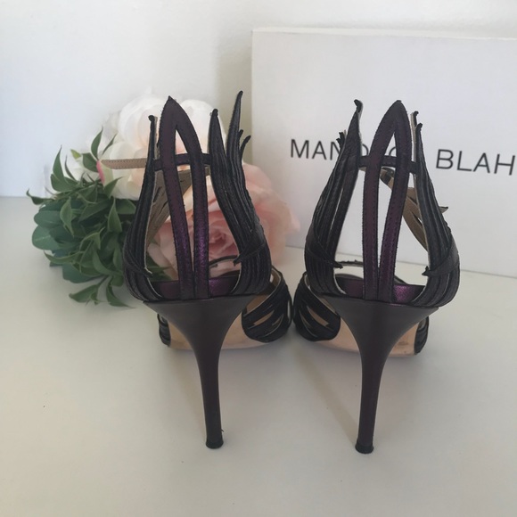 SALE‼️💖Manolo Blahnik Stunning Heels 👠 - Picture 5 of 8
